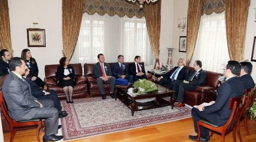 Bursa Valisi M&uuml;nir Karaloğlu: