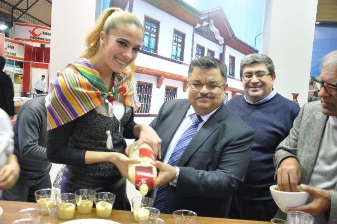 Emit 2015&rsquo;teki Bilecik Standına Yoğun İlgi