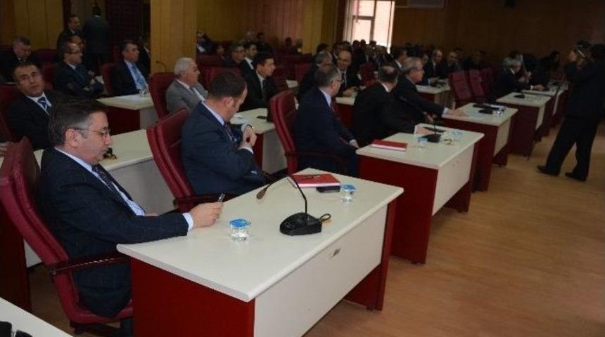 Manisa Valisi Erdoğan Bektaş: