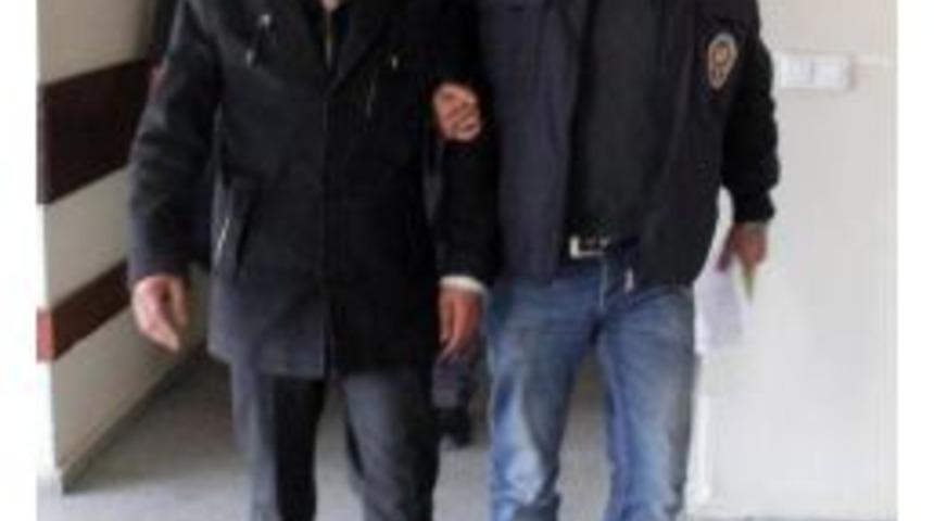 Kızkardeşini Rahatsız Eden Genci Ağır Yaraladı