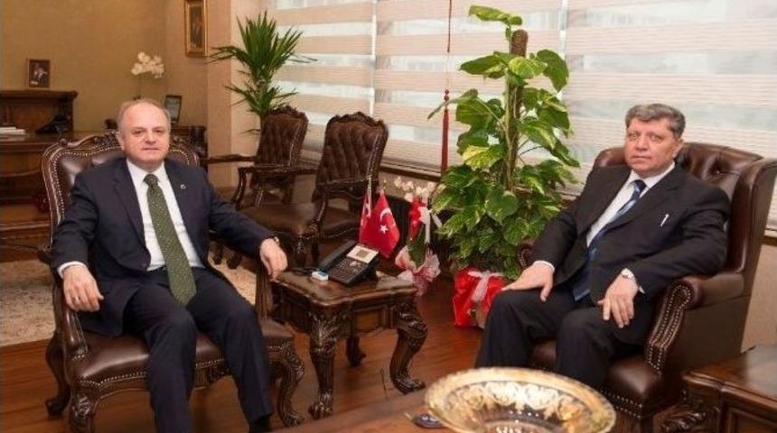 Vali &Ccedil;akacak, Yeni İl Emniyet M&uuml;d&uuml;r&uuml; Baştuğ&rsquo;u Kabul Etti