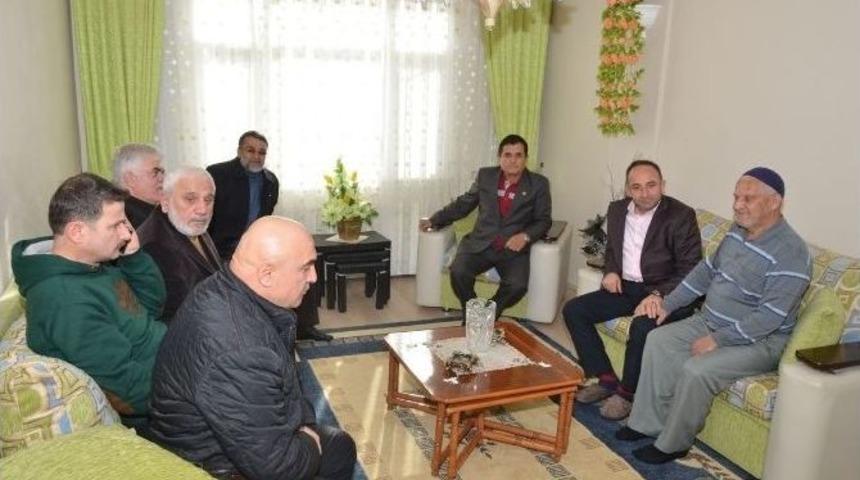 &Uuml;z&uuml;lmez Umreden D&ouml;nen Vatandaşları Ziyaret Etti