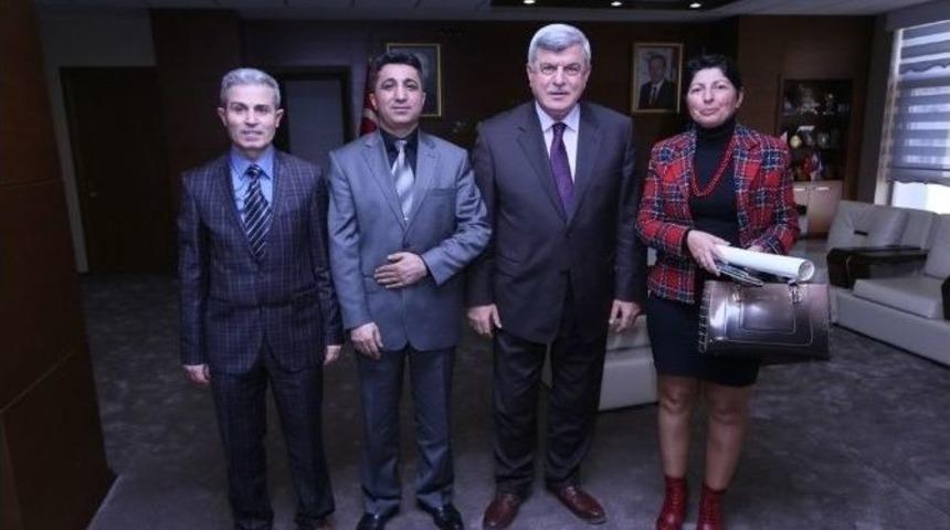 Başkan Karaosmanoğlu Genç Sporcularla Buluştu