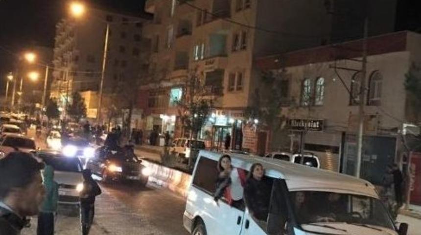 Darge&ccedil;it&rsquo;te Kobani Kutlamaları