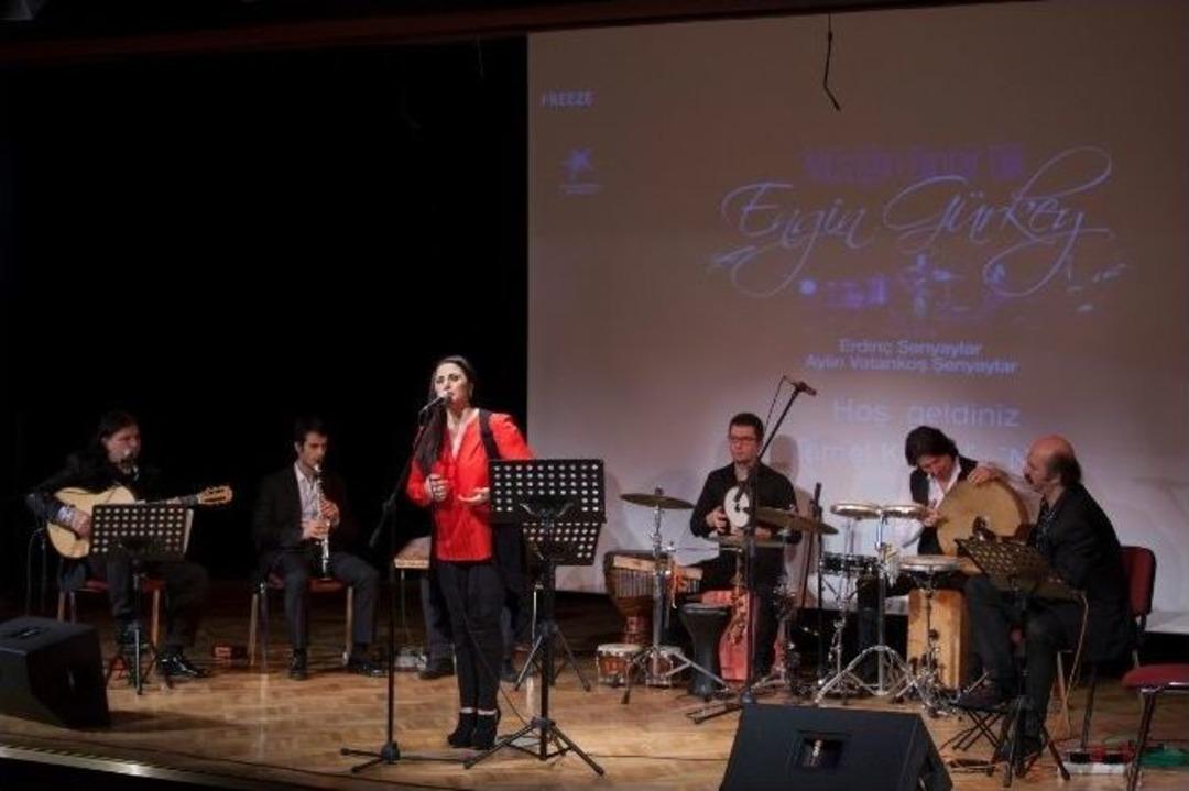 Şenyaylar Ailesinden K&uuml;&ccedil;&uuml;k&ccedil;ekmecelilere M&uuml;zik Ziyafeti