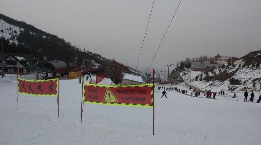 Bursa Ve Erzurum&rsquo;da Yaşanan &Ouml;l&uuml;mler, Kayak Merkezlerindeki G&uuml;venlik Tedbirlerini Akla Getirdi