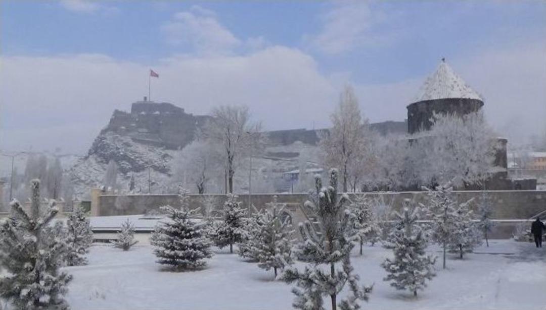 (&ouml;zel Haber) Kars&rsquo;ta Kırağı Kartpostallık G&ouml;r&uuml;nt&uuml;ler Ortaya &Ccedil;ıkardı
