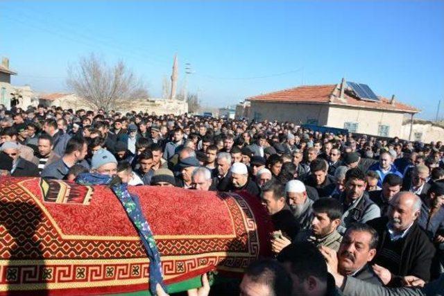 Palandöken'de Ölen Üniversiteli Genç, Aksaray'da Toprağa Verildi