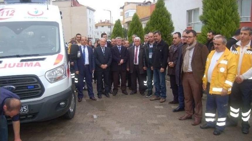 Lapseki 112 Acil Servise 1 Ambulans G&ouml;nderildi