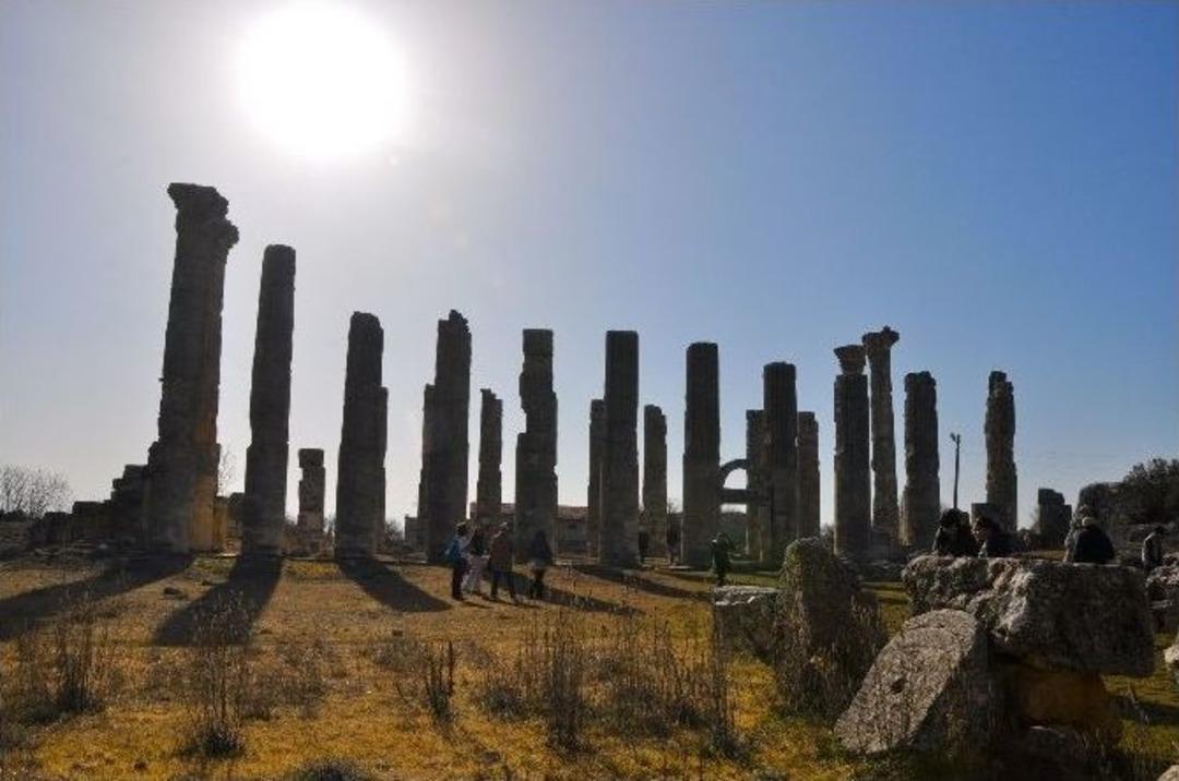 Gezginlerin Uğrak Yeri: Uzuncabur&ccedil; Antik Kenti
