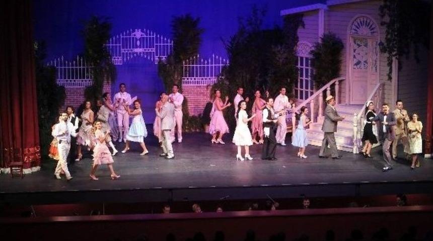 Eskişehir&rsquo;in &ldquo;l&uuml;k&uuml;s Hayat&rdquo;ı İstanbul&rsquo;da Kapalı Gişe Oynayacak