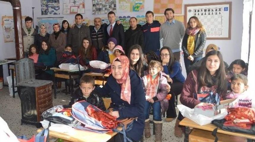 Gençlik Merkezi Minik Yüzleri Güldürdü