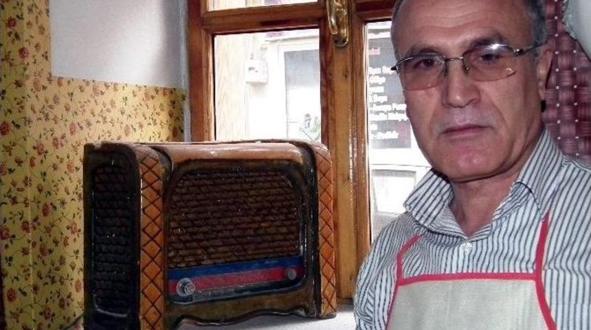 Çiniden ‘antika’ Görünümlü Radyo