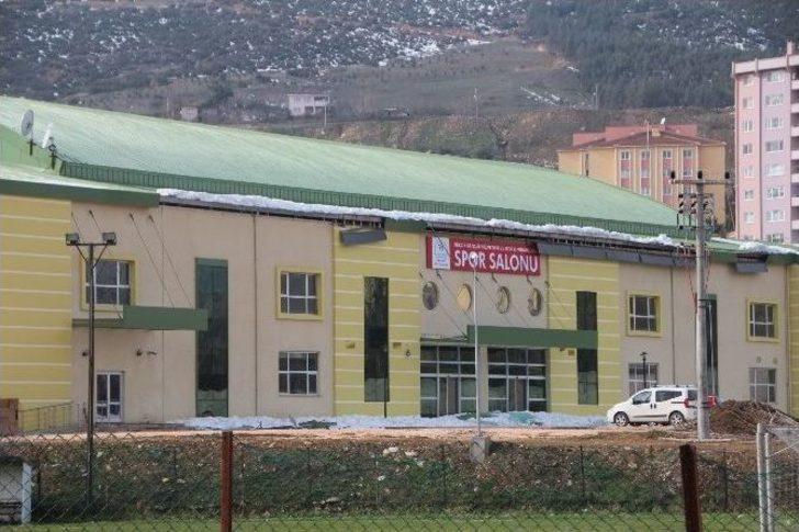 Bilecik’te Yeni Yapılan Salonlar Hizmete Açılmadan Hasar Gördü G2