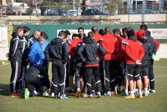 Karabükspor Karabükspor Tolunay Kafkas'la Antrenman Yaptı