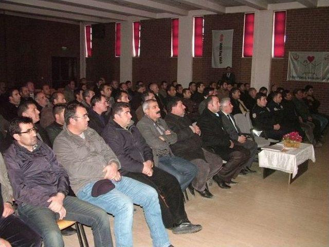 Tuşba Milli Eğitim Müdürlüğü’nden Öğrenci Servis Şoförlerine Seminer