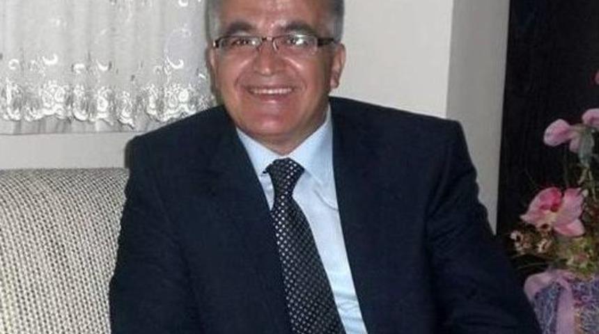 &Uuml;&ccedil; &Ccedil;ocuk Babası Bodrum Katında Hayatına Son Verdi