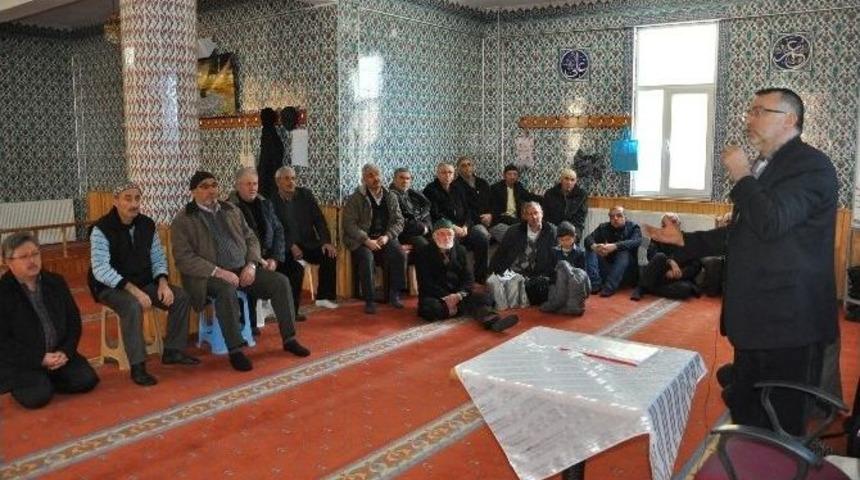 Boz&uuml;y&uuml;kl&uuml; Umrecilere Seminer Verildi