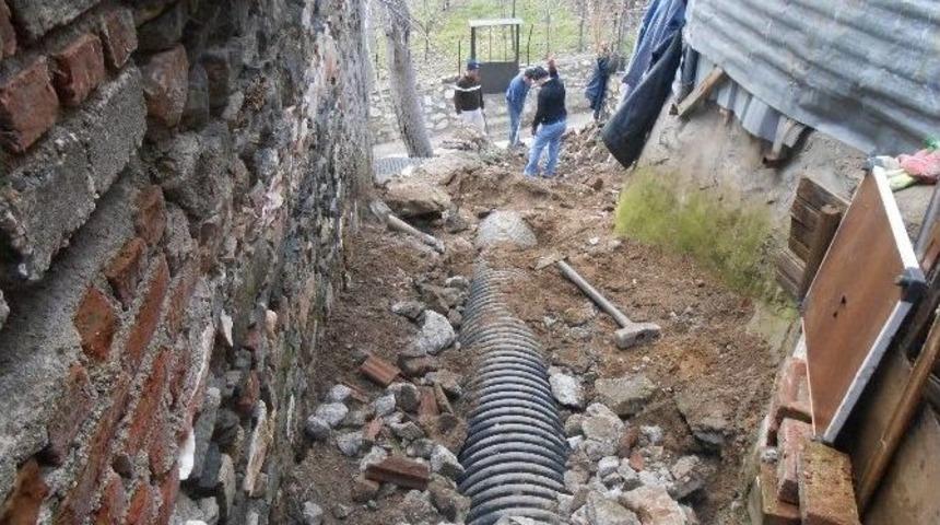 Edremit Belediyesi&rsquo;nden Kırsal Mahallelere Destek