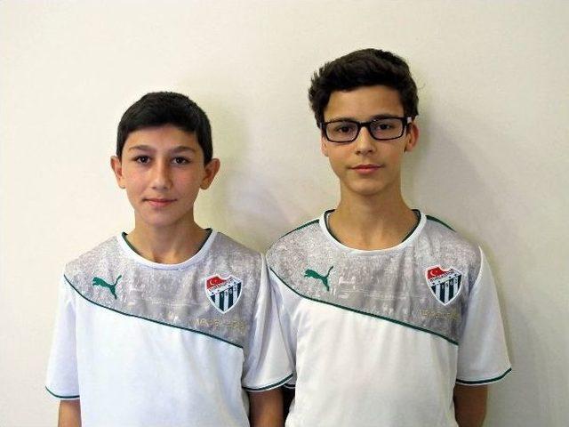 Minik Futbolculara Bursaspor Piyangosu