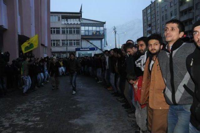 Hakkari Ve Çukurca'da Kobani Kutlaması