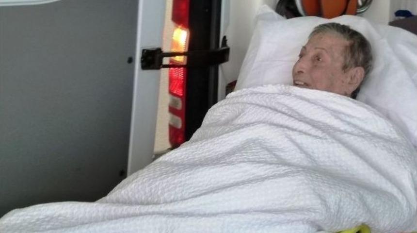 &Uuml;nl&uuml; Sanat&ccedil;ı M&uuml;zeyyen Senar Taburcu Edildi