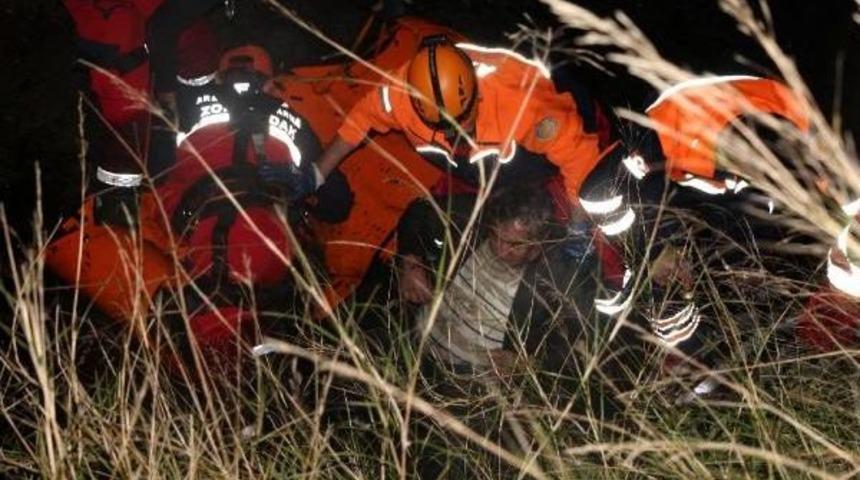 Dereye D&uuml;şen Adamı Afad Kurtardı