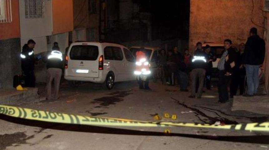 Gaziantep'te Bor&ccedil;-Alacak Kavgası: 1 &Ouml;l&uuml;, 1 Yaralı