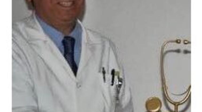 Aydın Eski Sağlık M&uuml;d&uuml;r&uuml; Dr. Adnan Ak&ccedil;am Vefat Etti