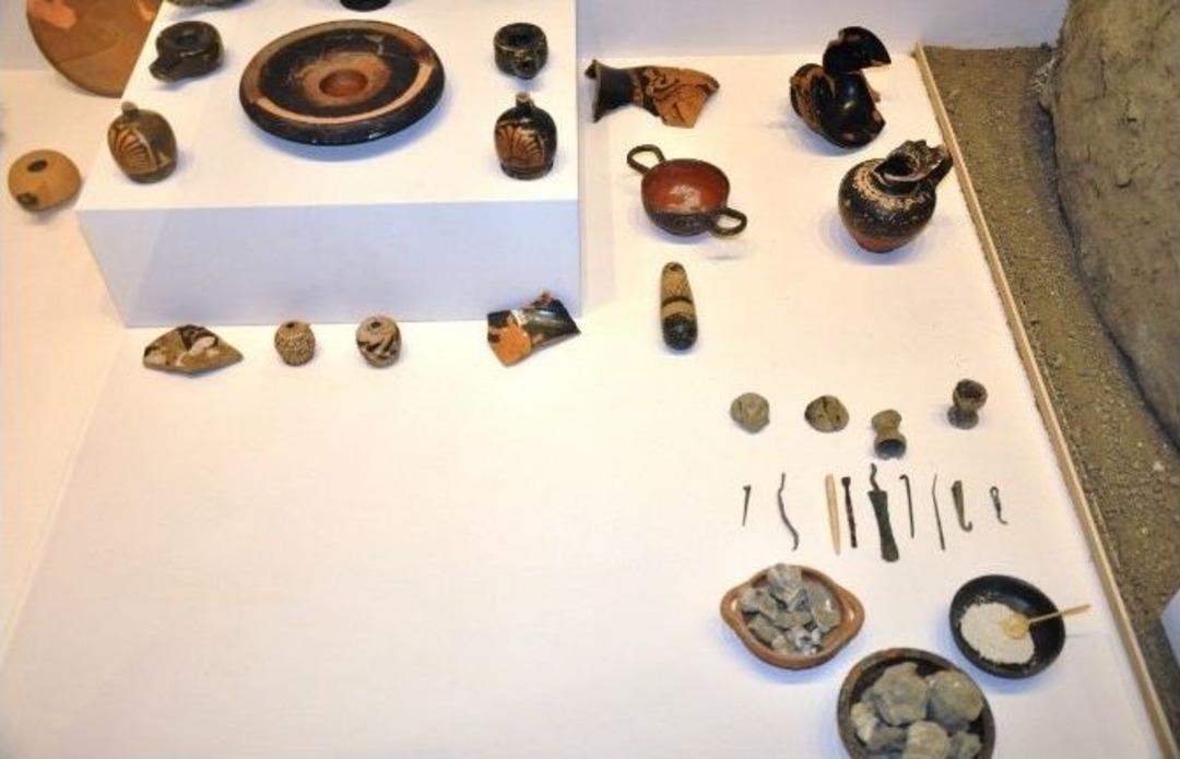 (&ouml;zel Haber) 2 Bin Yıllık Sağlık Merkezi G&uuml;n Y&uuml;z&uuml;ne &Ccedil;ıkarıldı