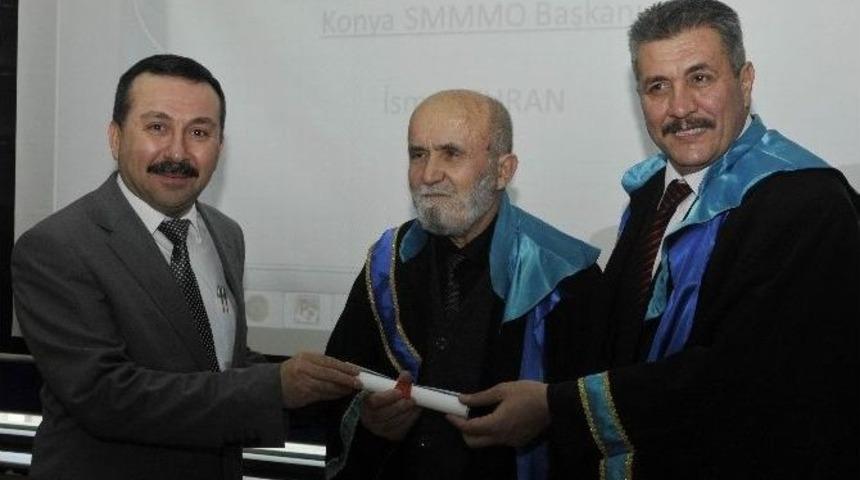 76 Yaşında Mezuniyet Sevinci Yaşadı