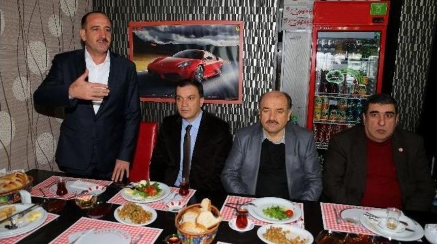 Başkan Duruay, Erkek Berberleri Ve Kadın Kuaförleri İle Bir Araya Geldi