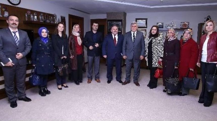 Karaosmanoğlu: &ldquo;kentimizin Değerlerine Sahip &Ccedil;ıkıyoruz&rdquo;