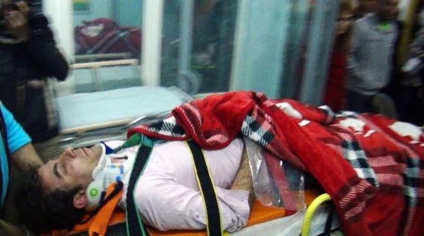 Yoldaki Cesede &Ccedil;arpmamak İ&ccedil;in Şarampole Yuvarlandı: 4 Yaralı