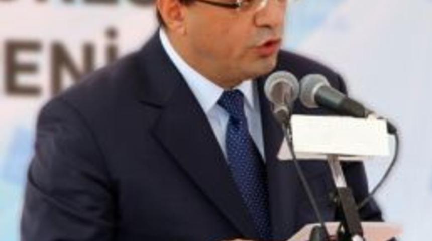 G&uuml;neydoğu&rsquo;nun Tekstil İhracatı Artışı T&uuml;rkiye&rsquo;yi Ge&ccedil;iyor