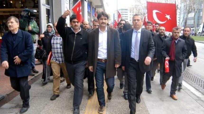 İzmir'deki Yasadışı Dinleme Operasyonunda G&ouml;zaltındaki 17 Kişinin Ifadesi Alınıyor (2)