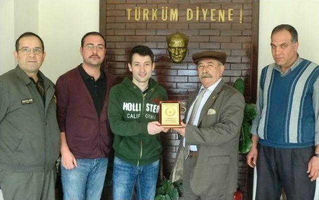 Balya’da Türk Hava Kurumundan Hayırseverlere Plaket