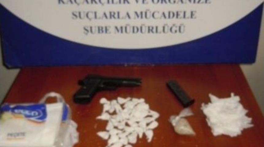 Polis Uyuşturucu Satıcılarına Göz Açtırmıyor