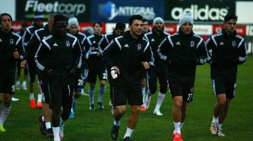 Tolgay Arslan, Beşiktaş'ta Ilk Antrenmanına &Ccedil;ıktı