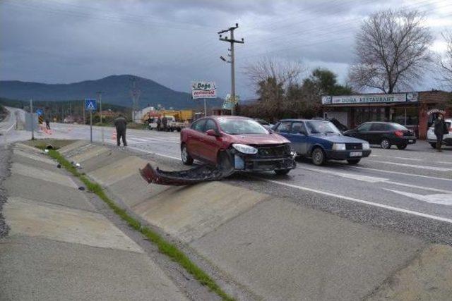 Çalışma Yapılan Yolda Kaza: 1 Yaralı