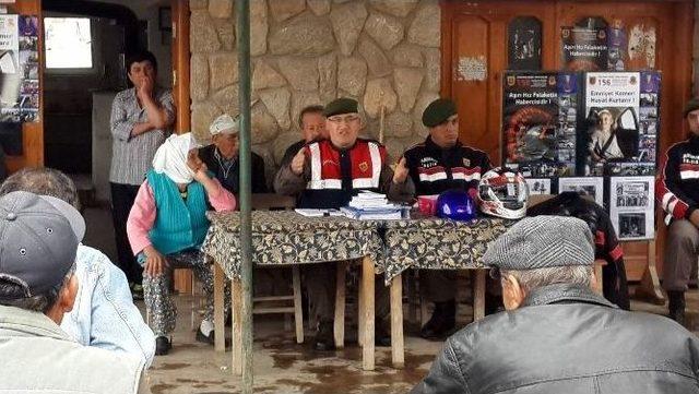 Datça Jandarması Mahalle Sakinlerini Bilgilendirdi