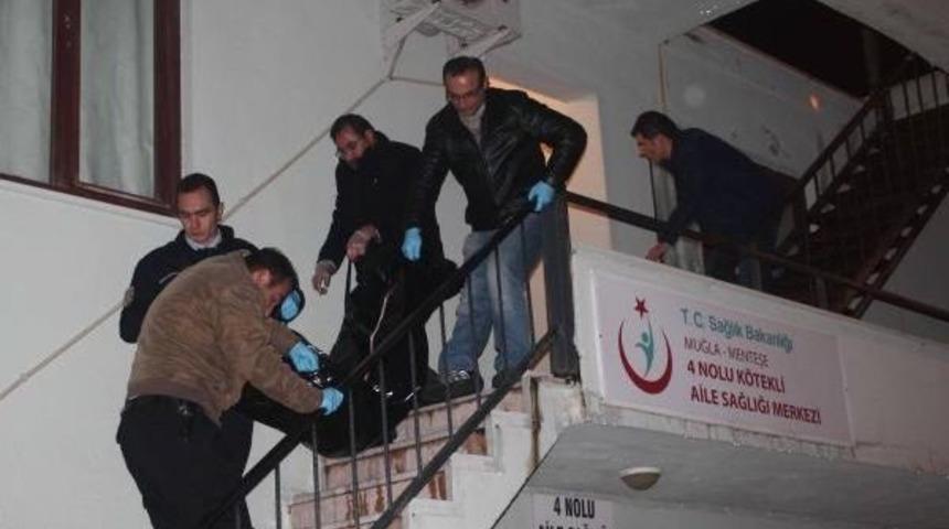 Lise &Ouml;ğrencisi Annesini &Ouml;ld&uuml;rd&uuml;, 'beni Idam Edin' Diye Bağırdı