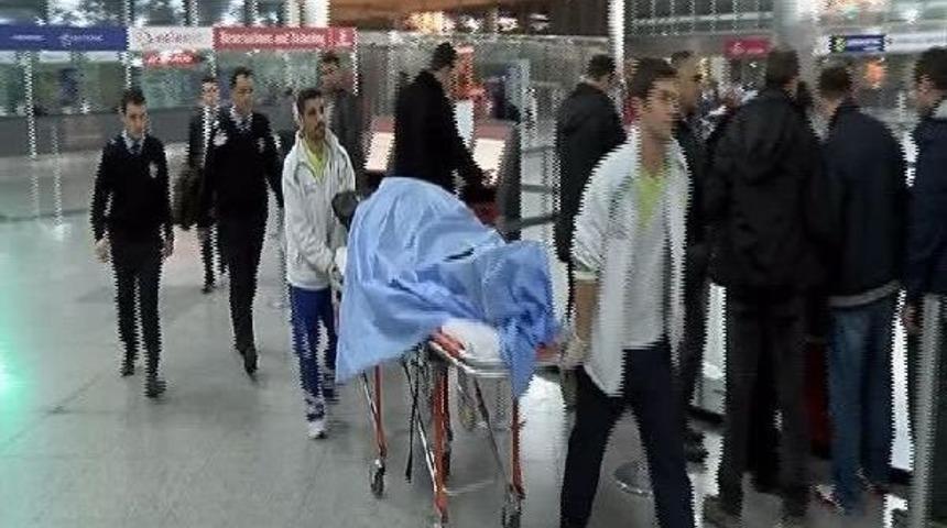 Avusturyalı Yolcu Atat&uuml;rk Havalimanı'nda &Ouml;ld&uuml;