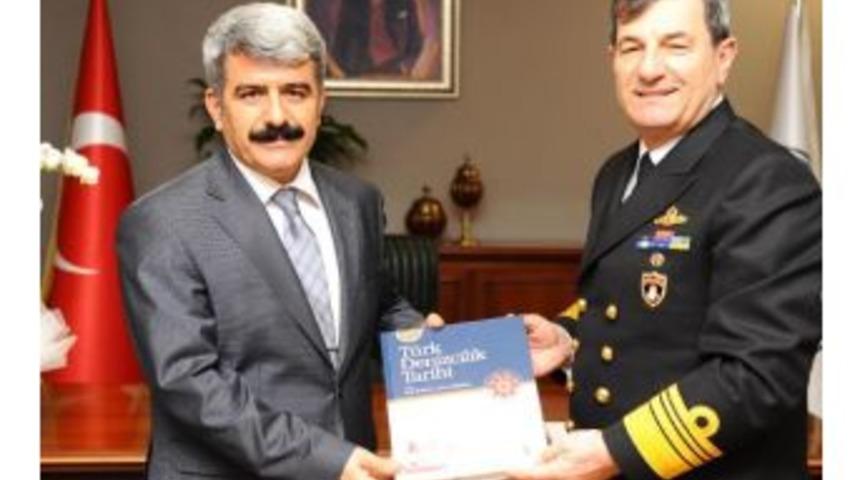 Donanma Komutanı, Rekt&ouml;r&uuml; Ziyaret Etti