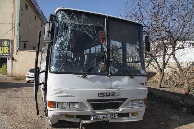 Pmyo &Ouml;ğrencilerini Taşıyan Ara&ccedil;lar Kaza Yaptı: 5 Yaralı 1