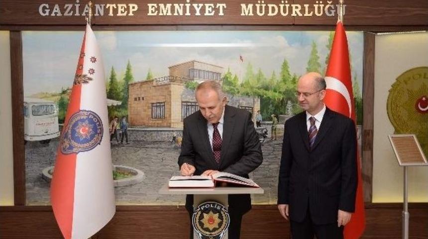 Gaziantep Valisi Erdal Ata Emniyet M&uuml;d&uuml;r&uuml;n&uuml; Ziyaret Etti