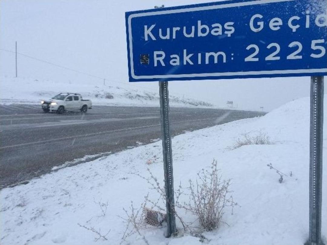 Van’da Kar Yağışı Ve Sis
