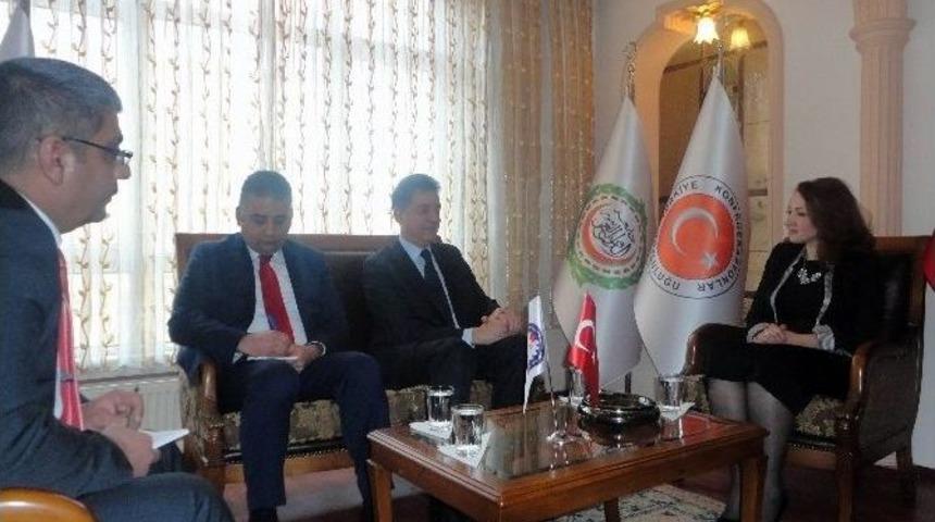 Tunus B&uuml;y&uuml;kel&ccedil;isinden Nezaket Atasoy&rsquo;a Ziyaret