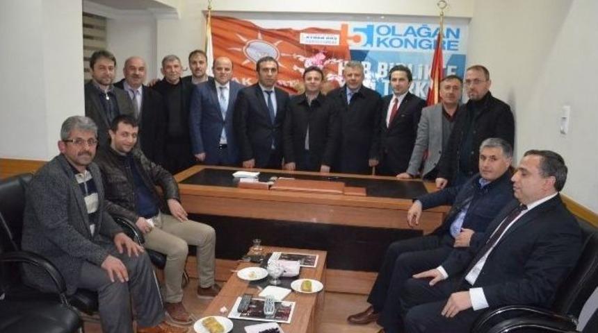 M&uuml;d&uuml;rlerden Ak Parti&rsquo;ye Eğitim Ziyareti