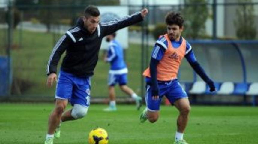 Kasımpaşa, İstanbul Başakşehir Ma&ccedil;ı Hazırlıklarını S&uuml;rd&uuml;r&uuml;yor